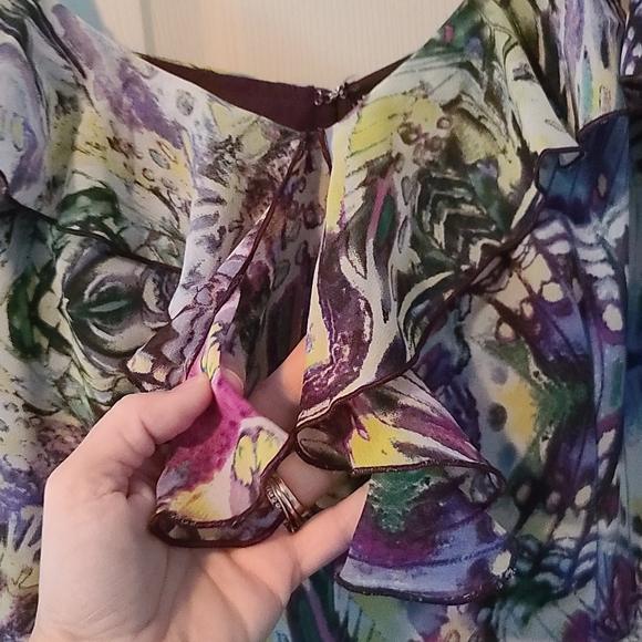 *The Pyramid Collection dress - Picture 3 of 8